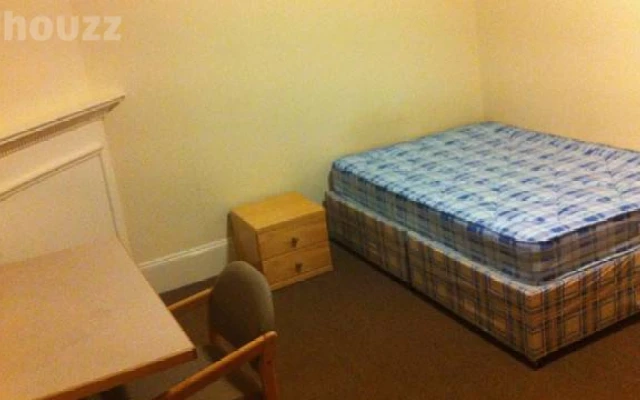 The 8 Bed Flat with High Value 0