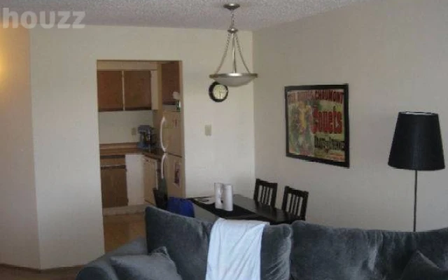 Spacious well maintained one bedroom 1