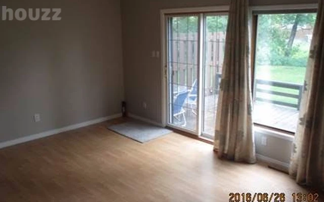 Winnipeg Lovely Two Bedrooms Condo 1