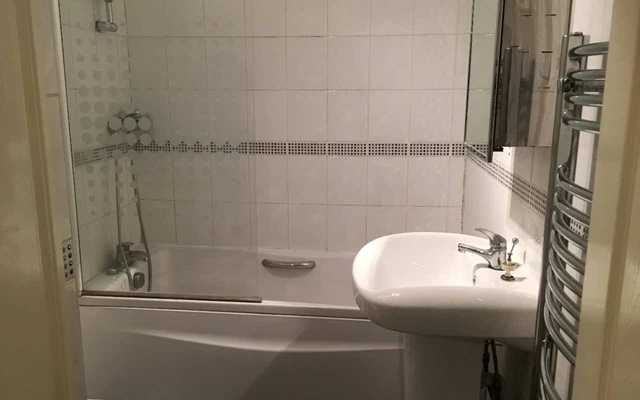 2 bedroom flat close to Newcastle University Business School 0