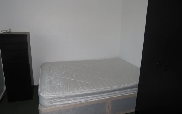 5 bedroom house close to Loughborough University 1