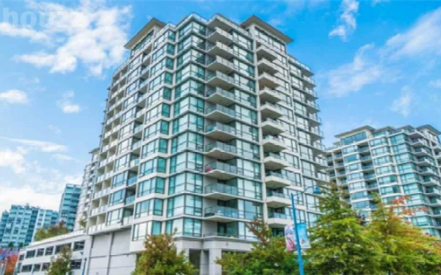 One bedroom, one living room and one bath apartment are available for rent in vancouver 0