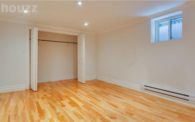 Montreal  2B for rent 0
