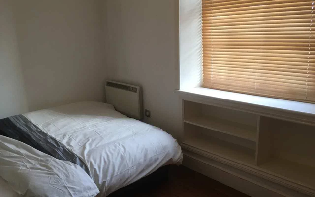 2 bedroom flat close to Newcastle University Business School 1