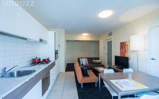 Student Living - East West 4