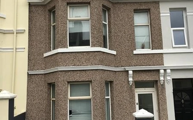 4 bedroom house close to Plymouth University 3