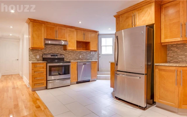 Montreal  2B for rent 3