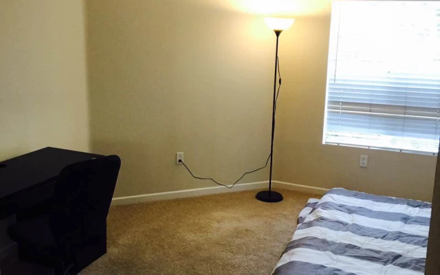 Master room for rent in 2b2b at San Diego 1