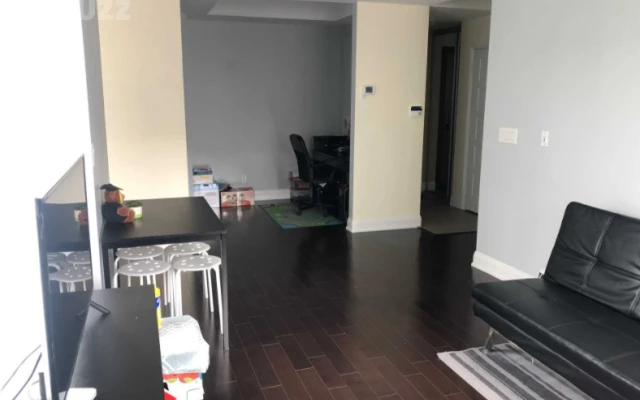 Toronto 2+1 Bed | 2 Bath for rent 2