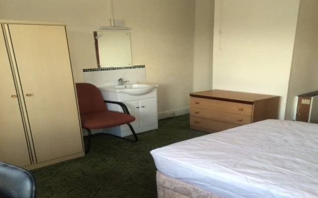 Shared house with 9 bedrooms 1