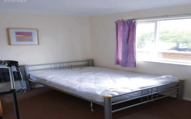 Swansea 2 bedroom flat 0