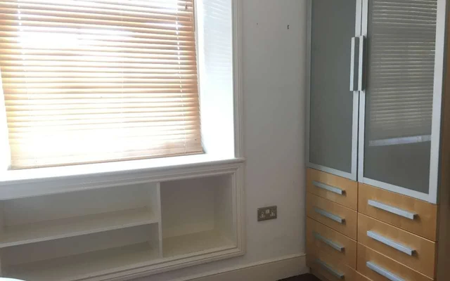 2 bedroom flat close to Newcastle University Business School 2