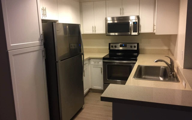 Beautiful room for rent in San Diego 3