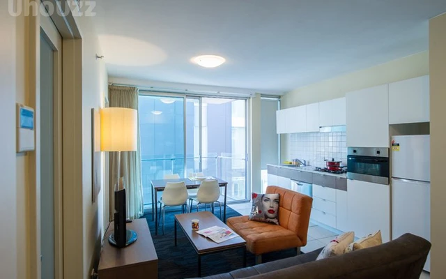 Student Living - East West 4