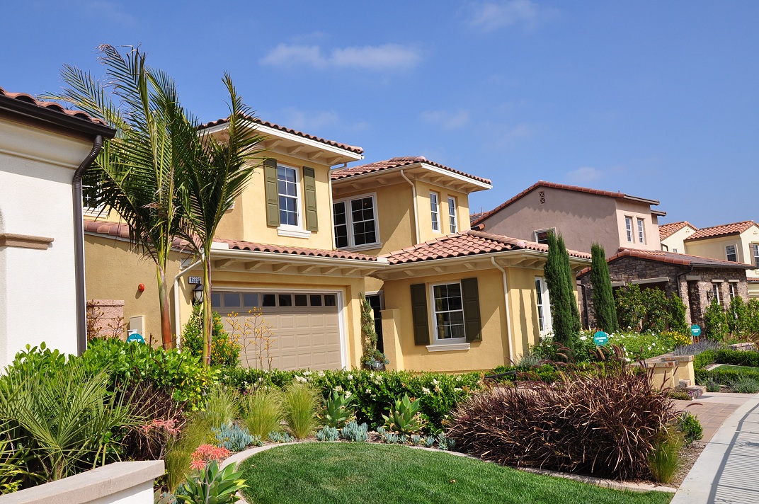 关于兼职美国的所有大家都是不允许学生在校外做兼职的,校内的兼职