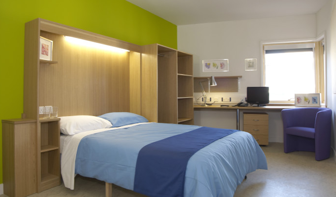 巴斯大学留学学生住宿科普贴bath